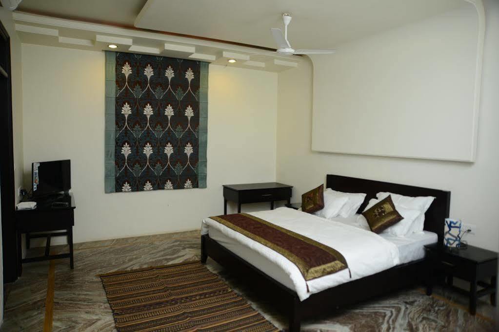 Goyal Haveli Hotel Джайпур Екстериор снимка